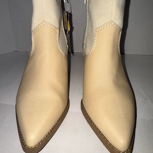 UNIVERSAL THREAD WOMEN'S KAY CREAM MEMORY FOAM WESTERN BOOTS SZ 8 NWT